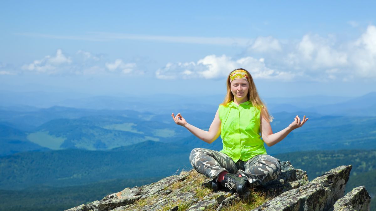 Holistic Vitality: A Complete Guide to Living with Energy, Balance, and Purpose